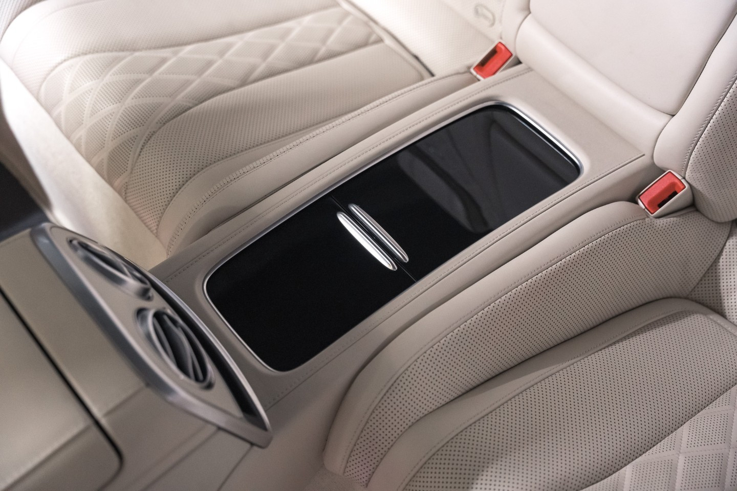 
                                                Voiture
                                                 Mercedes Classe S 500 Cabriolet