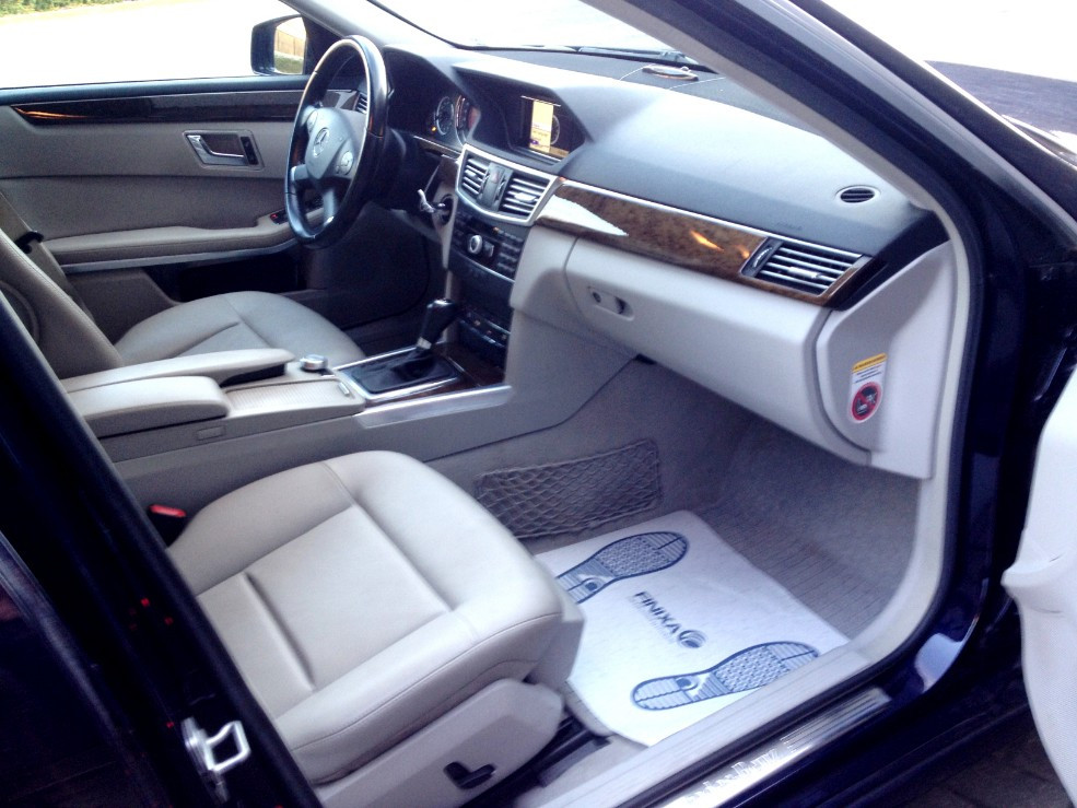 
                                                Voiture
                                                 MERCEDES E200 CDI