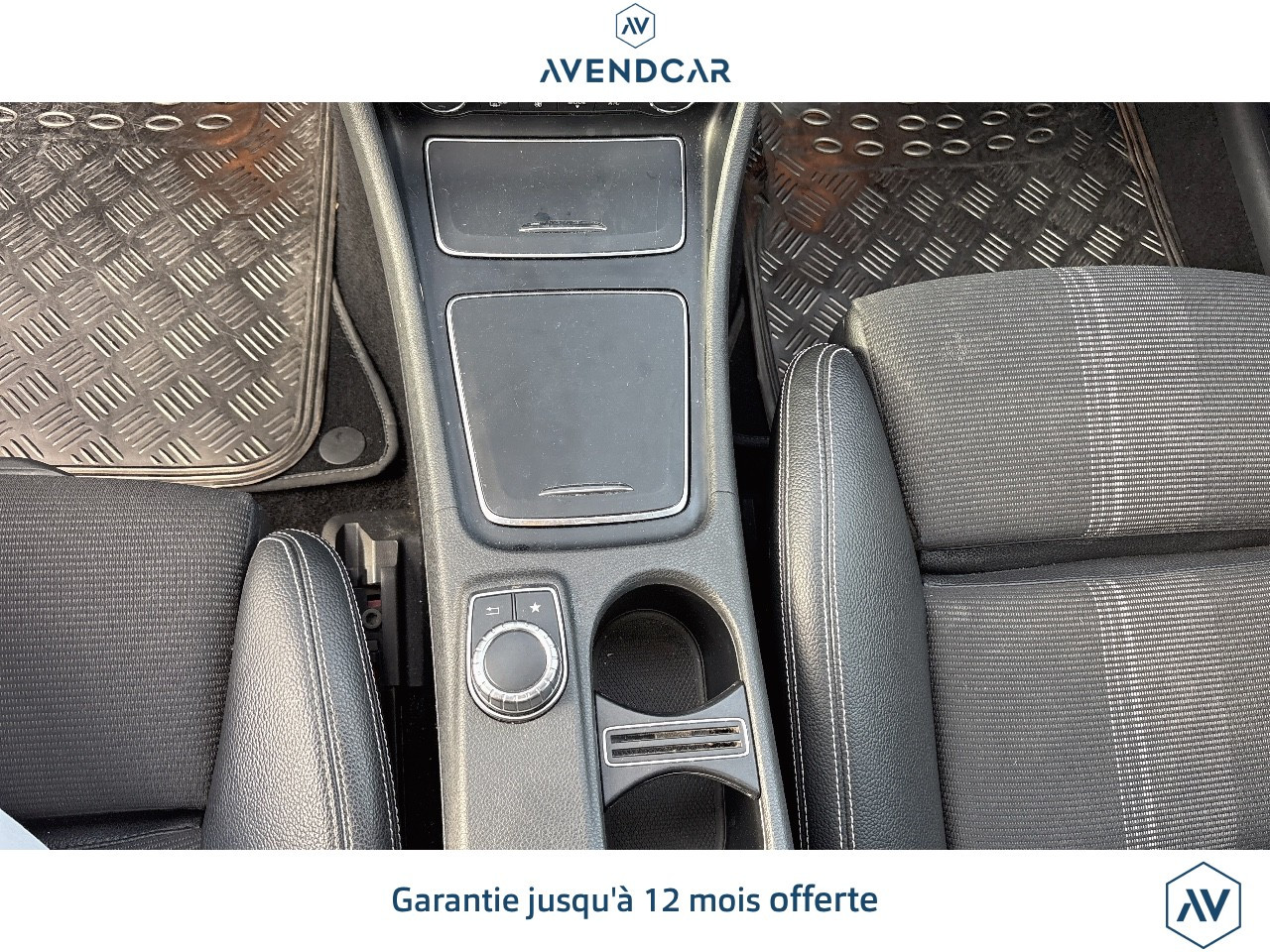 
                                                Voiture
                                                 Mercedes Gla 180 D SENSATION 7G-DCT