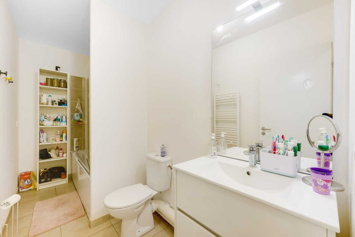 
                                                Vente
                                                 Métro 4 - Duplex 73m² - Terrasse