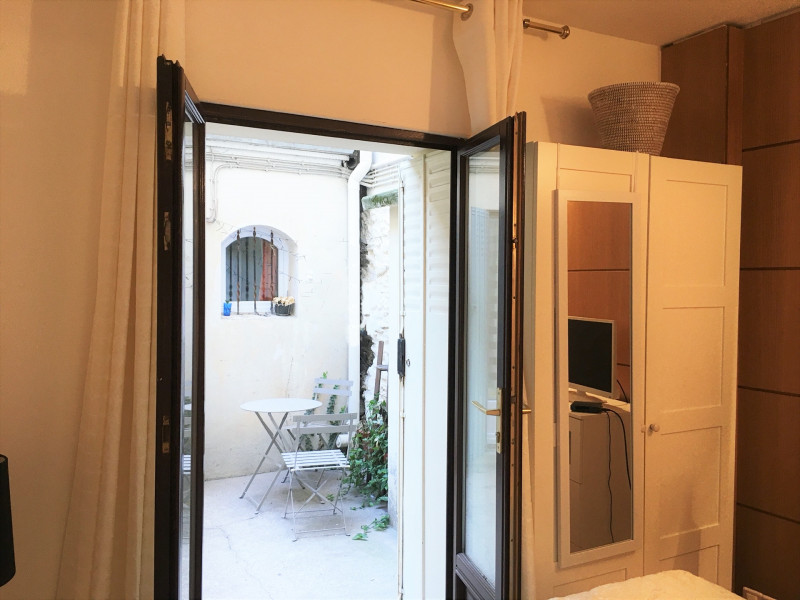 
                                                Location de vacances
                                                 Meuble 2 pieces RUE SAINT CHARLES 75015 Paris