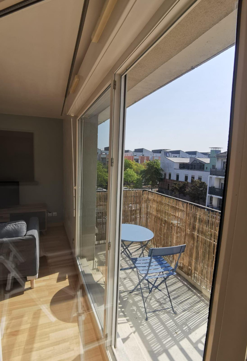 
                                                Location
                                                 Meuble 38m2 Acheres près gare