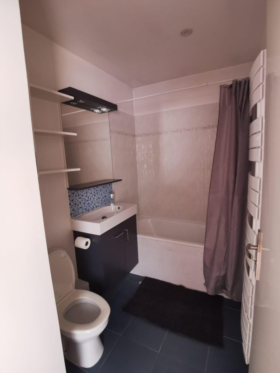 
                                                Location
                                                 Meuble 38m2 Acheres près gare