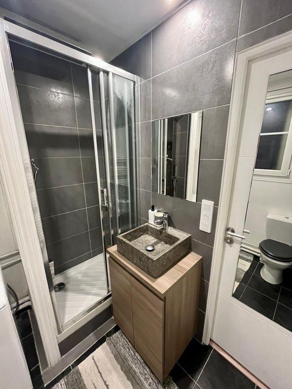 
                                                Location
                                                 Meublé 39m2 - Paris 11e - Rue Saint Maur