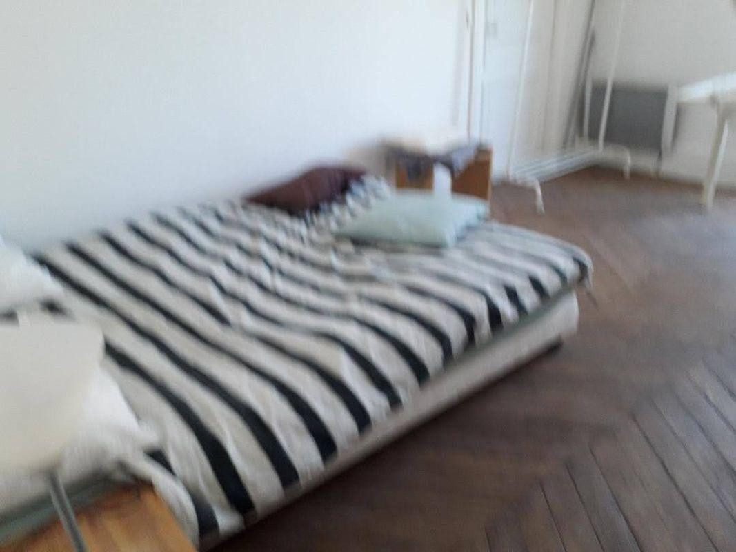 
                                                Location
                                                 Meublé 4 pièces avenue bosquet Paris 7ème