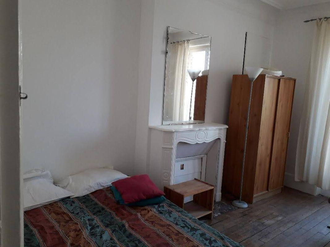
                                                Location
                                                 Meublé 4 pièces avenue bosquet Paris 7ème