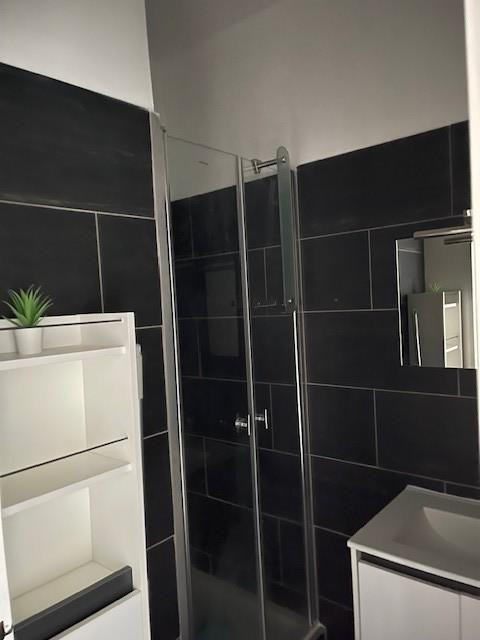 
                                                Location
                                                 Meublé en Résidence de standing – Croisé Laroche