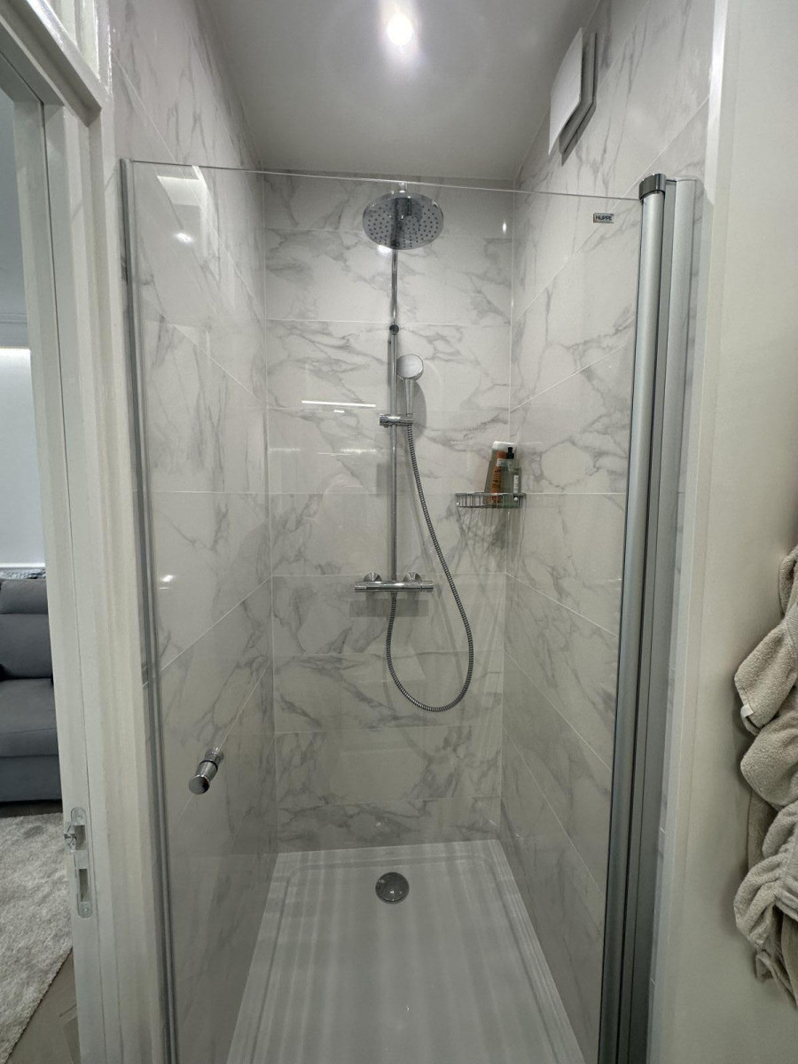 
                                                Location
                                                 Meublé finitions prémium, ultra calme