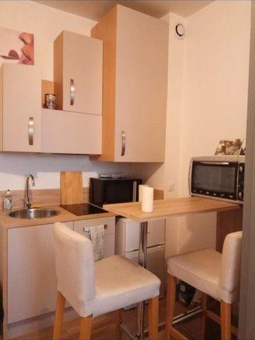 
                                                Location
                                                 Meublé T1 + mezzanine de 24m2 Hôpitaux Montplaisir