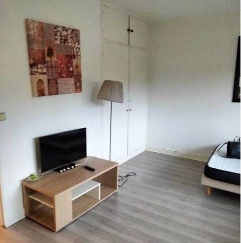 
                                                Location
                                                 Meudon la foret charmant studio avec vue degagee