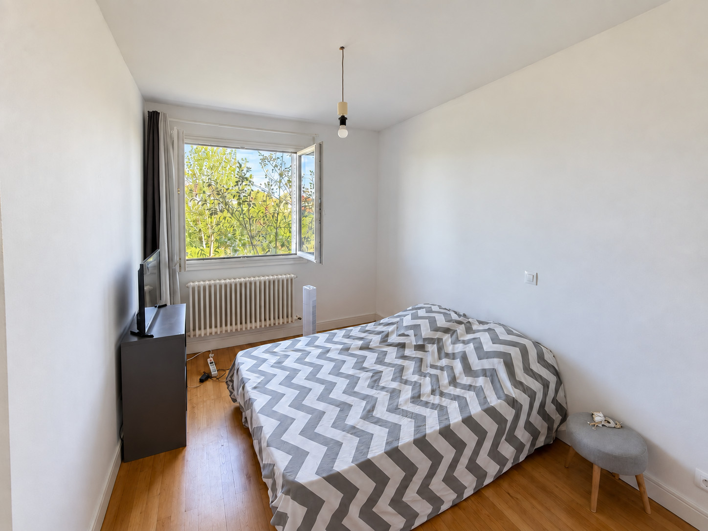 
                                                Vente
                                                 MEYZIEU – MAISON INDIVIDUELLE AVEC JARDIN DE 80 M² HABITABLES ET 80 M² SUPPLÉMENTAIRES À AMÉNAGER