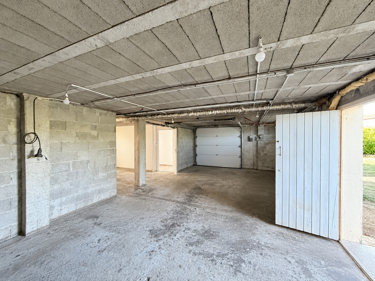 
                                                Vente
                                                 MEYZIEU – MAISON INDIVIDUELLE AVEC JARDIN DE 80 M² HABITABLES ET 80 M² SUPPLÉMENTAIRES À AMÉNAGER