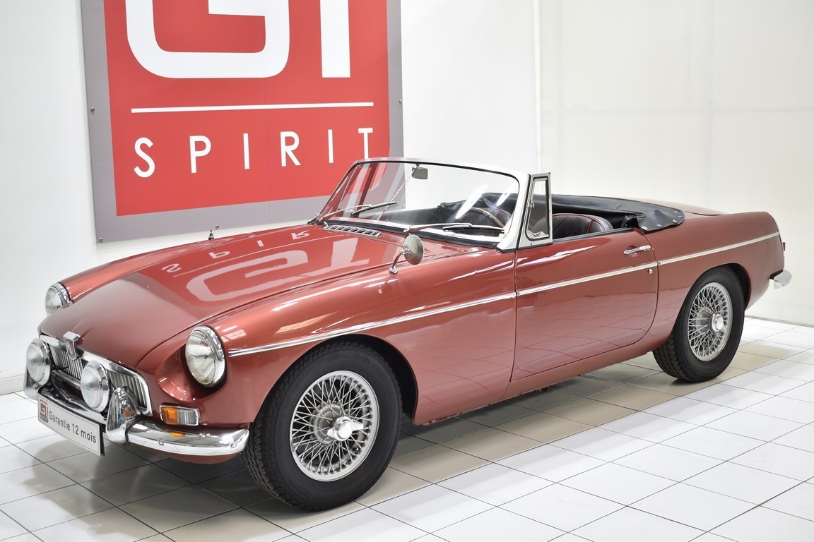 
                                                Voiture
                                                 MG B Overdrive