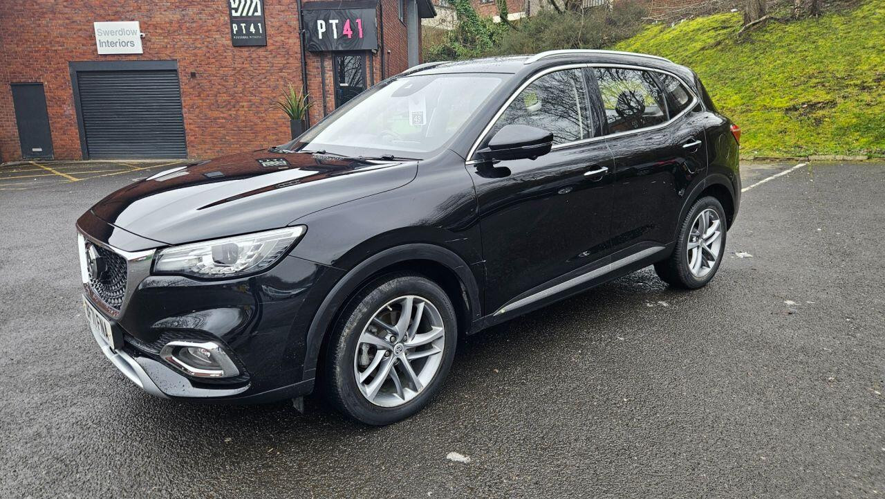 
                                                Voiture
                                                 MG MG Hs 1.5 T-GDI 16.6kWh Excite SUV 5dr Petrol Plug-in Hybrid Auto Euro 6 (s/s) (258 ps) MOT 10/26 PSH 33K AMAZING SPEC