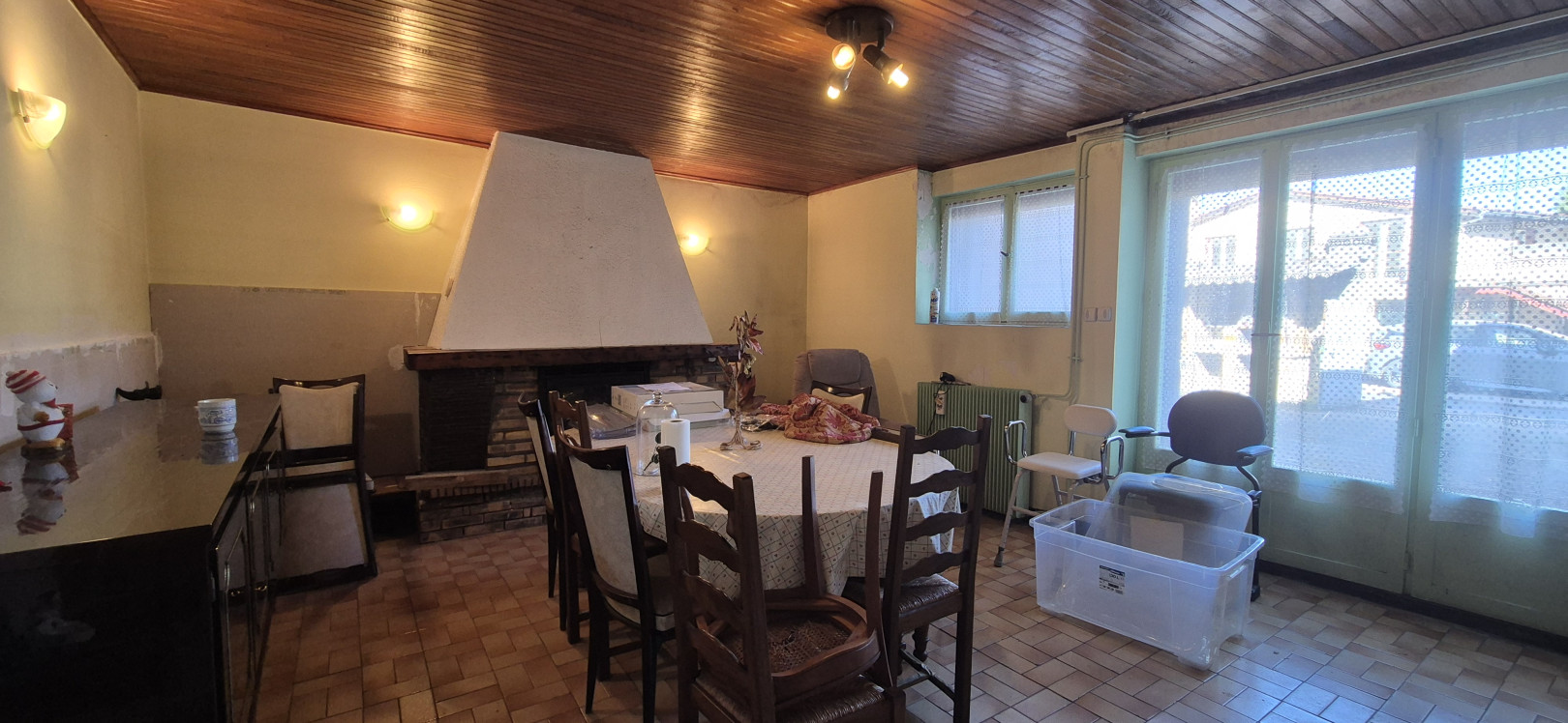 
                                                Vente
                                                 MILLERY - MAISON À RÉNOVER - 105 M² + 120 m² d’annexes
