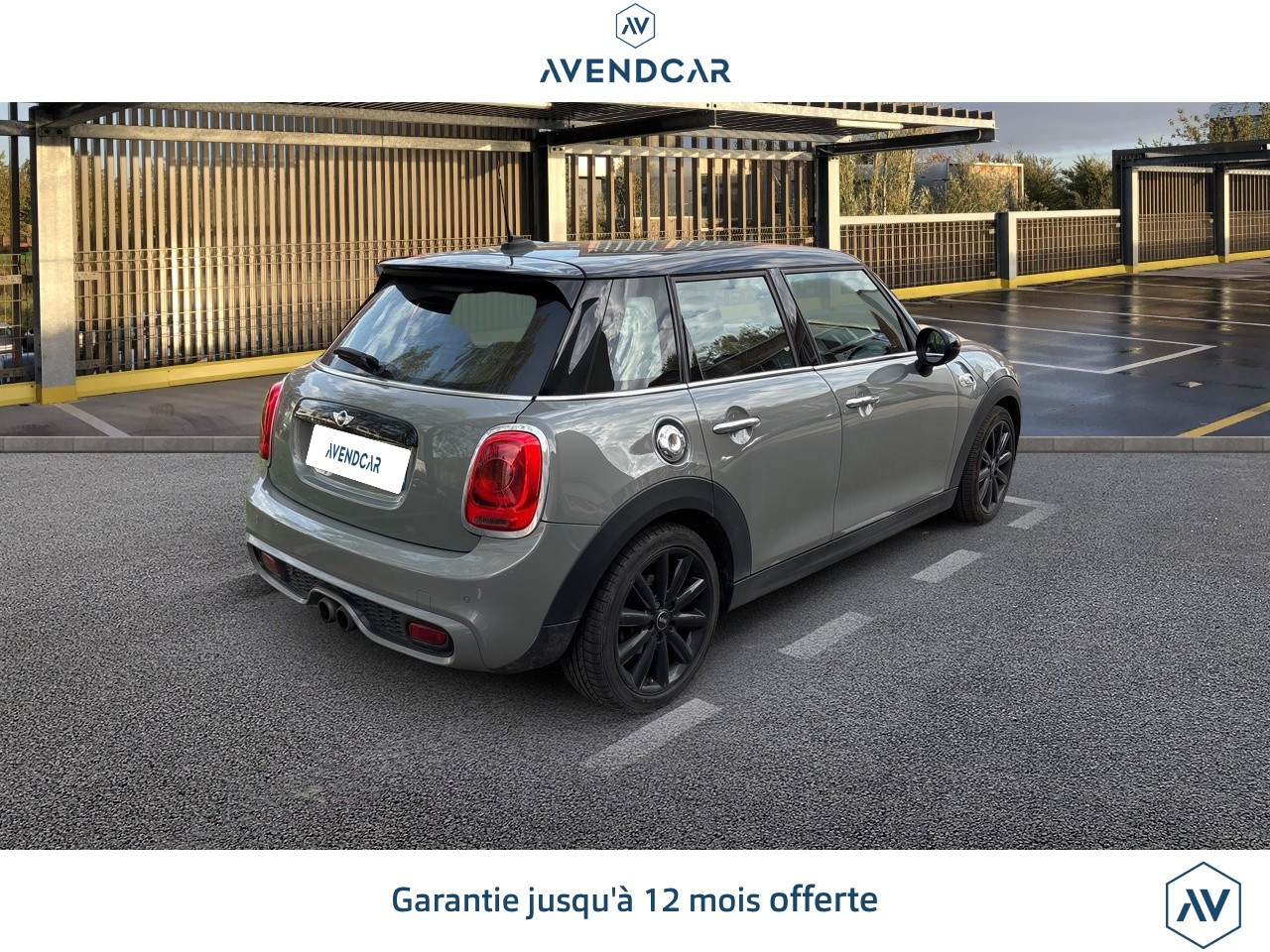 
                                                Voiture
                                                 MINI 2.0 190 COOPER S