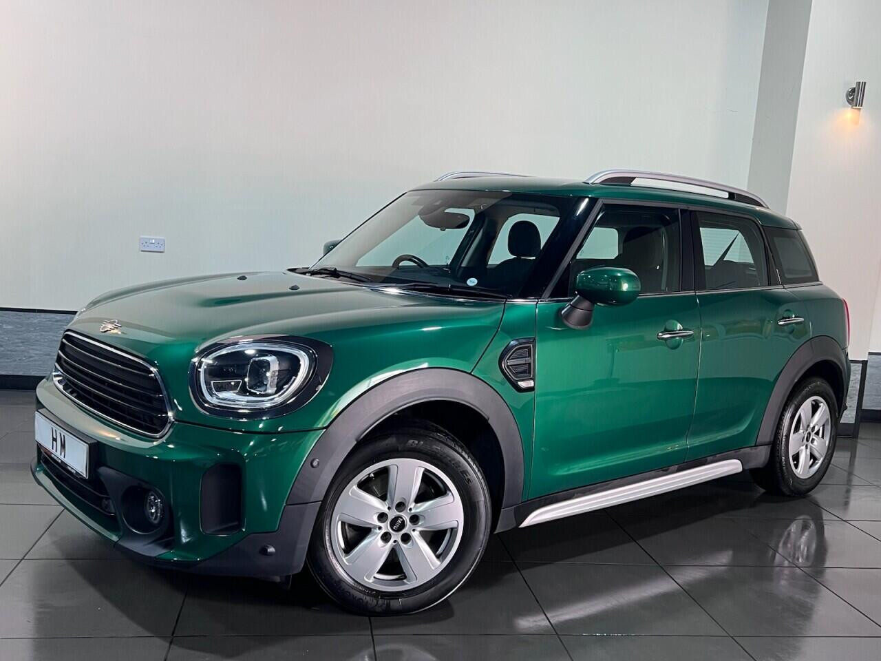 
                                                Voiture
                                                 MINI Countryman 1.5 Cooper Classic SUV 5dr Petrol Manual Euro 6 (s/s) (136 ps)