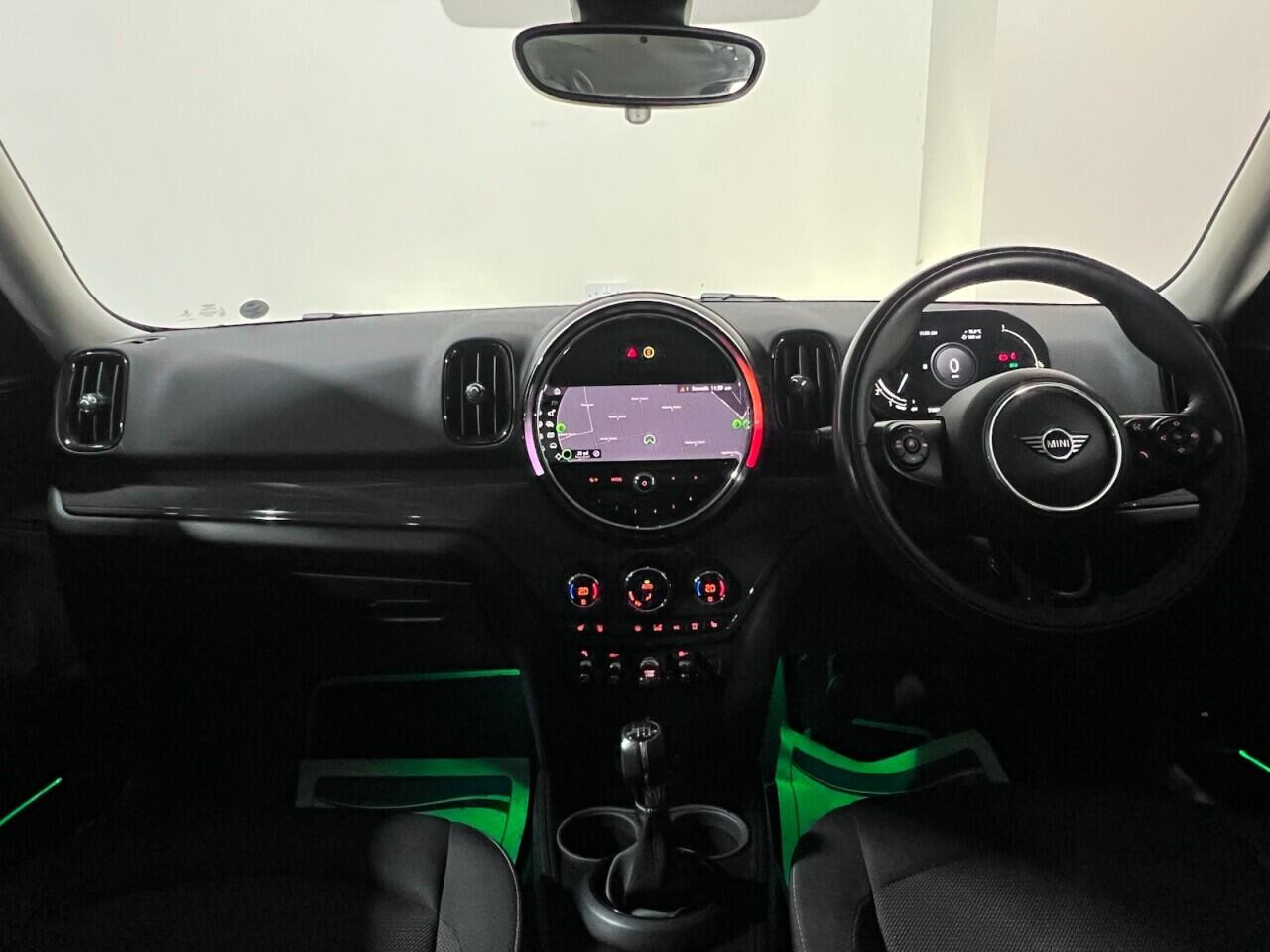 
                                                Voiture
                                                 MINI Countryman 1.5 Cooper Classic SUV 5dr Petrol Manual Euro 6 (s/s) (136 ps)