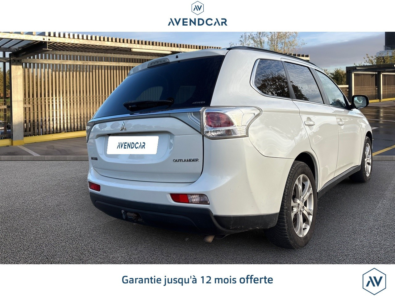 
                                                Voiture
                                                 Mitsubishi Outlander