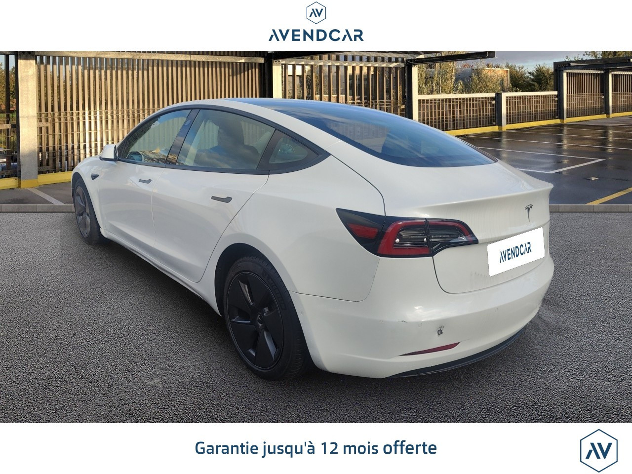 
                                                Voiture
                                                 MODEL 3 ELECTRIC 325 60KWH STANDARD-PLUS