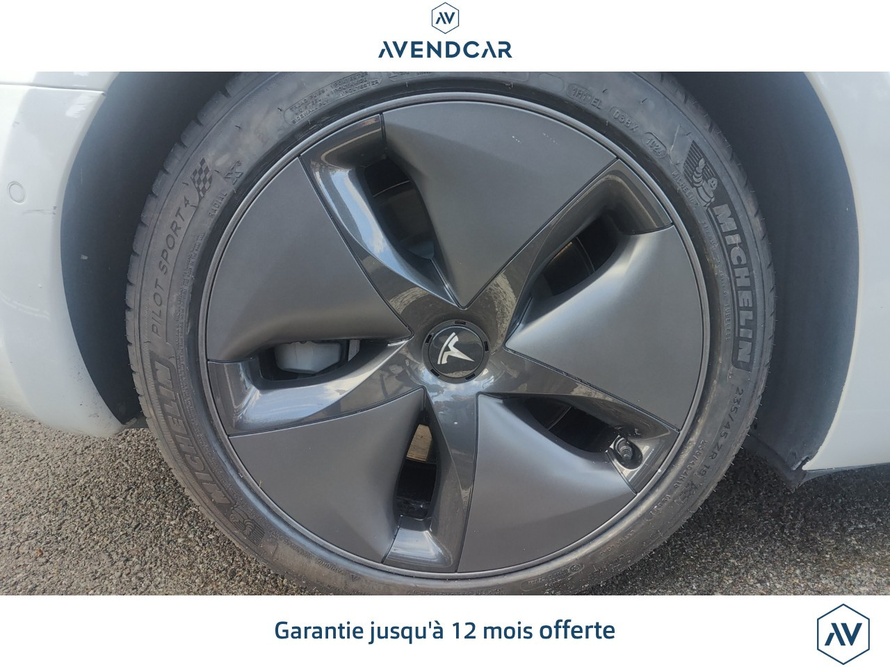 
                                                Voiture
                                                 MODEL 3 ELECTRIC 325 60KWH STANDARD-PLUS