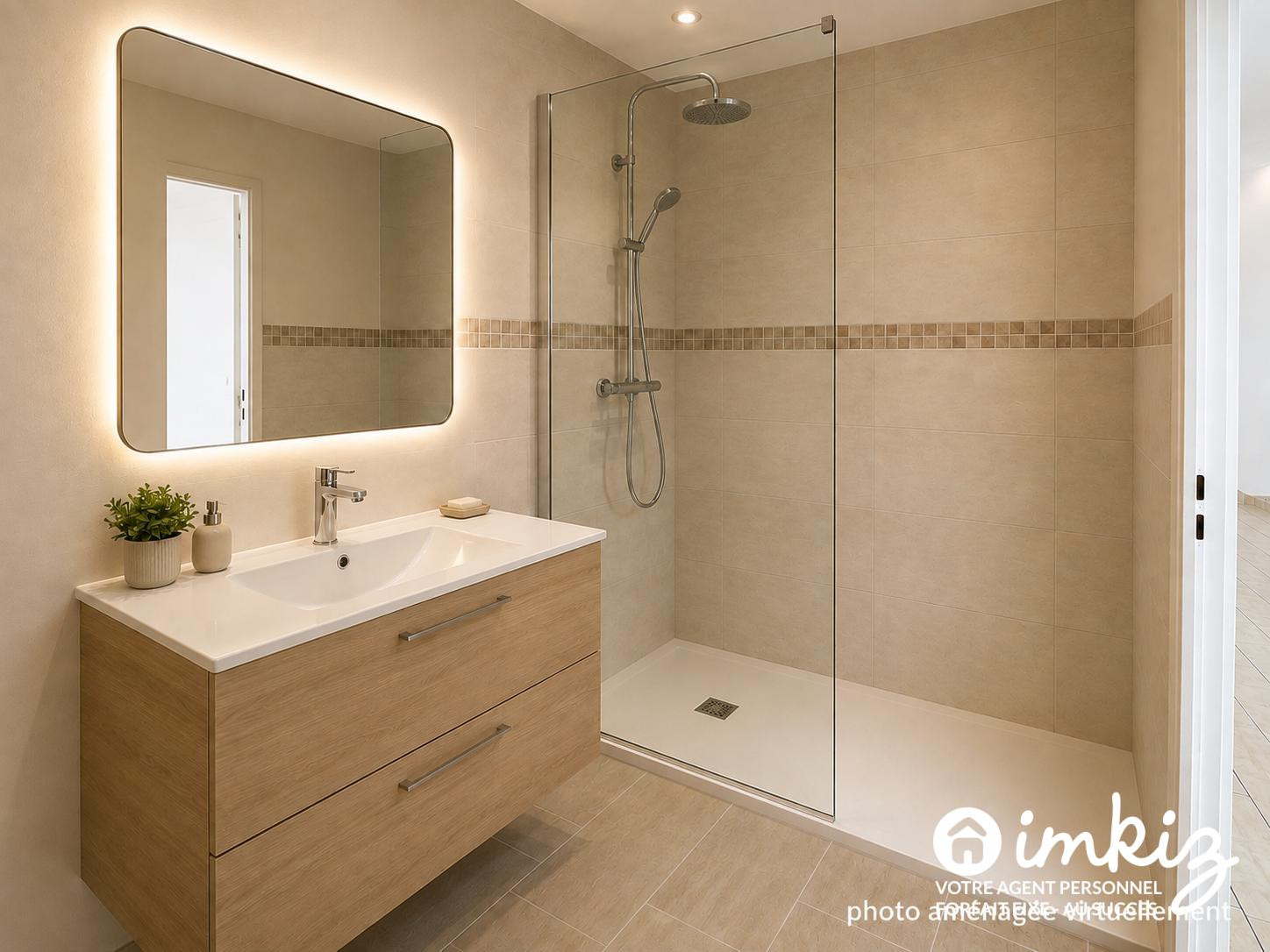 
                                                Vente
                                                 Montchat, 93m², annexes rares : garage + cave 25m²