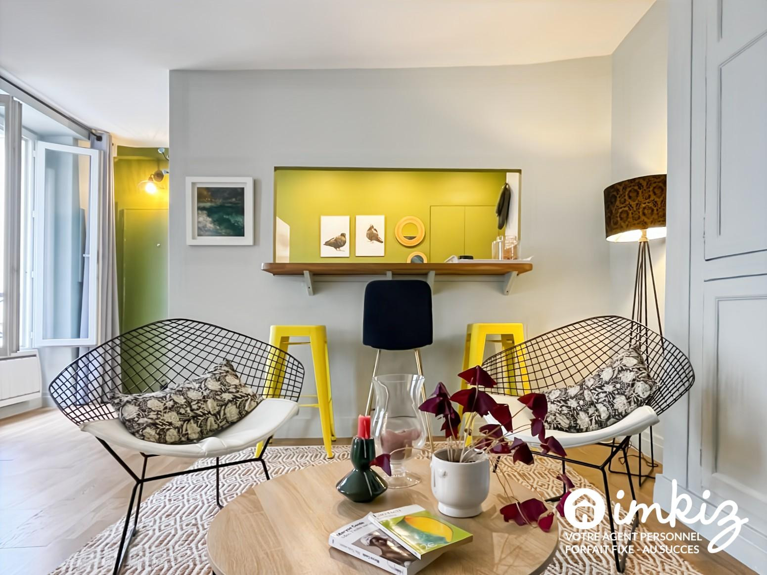 
                                                Vente
                                                 Montmartre – 2P 40 m² traversant, parquet, cave