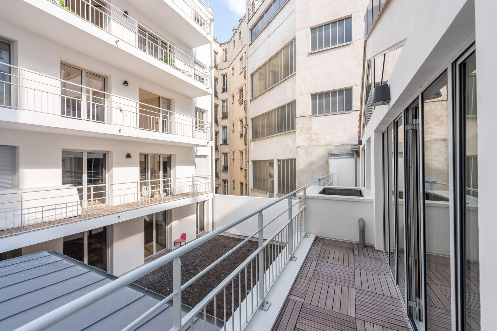 
                                                Vente
                                                 Montmartre Appartement 2 Pièces Moderne Style Loft