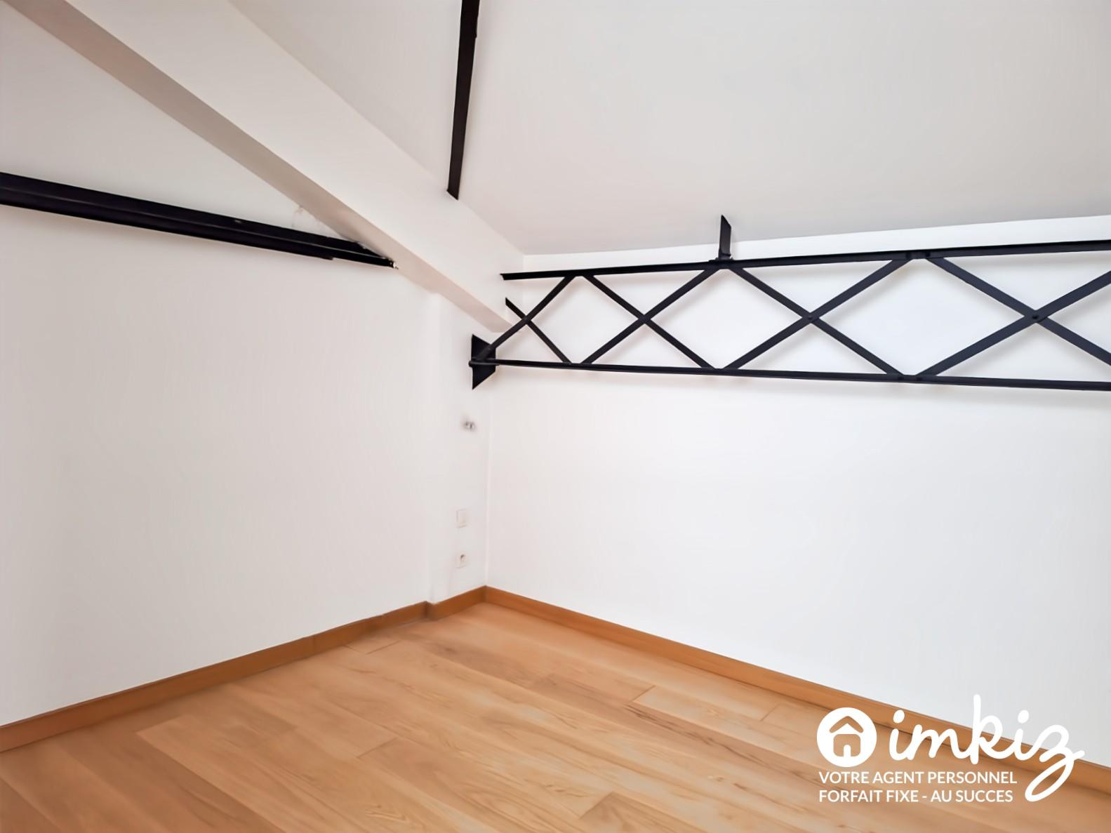 
                                                Vente
                                                 Montmartre 2 Pièces Style Loft avec climatisation