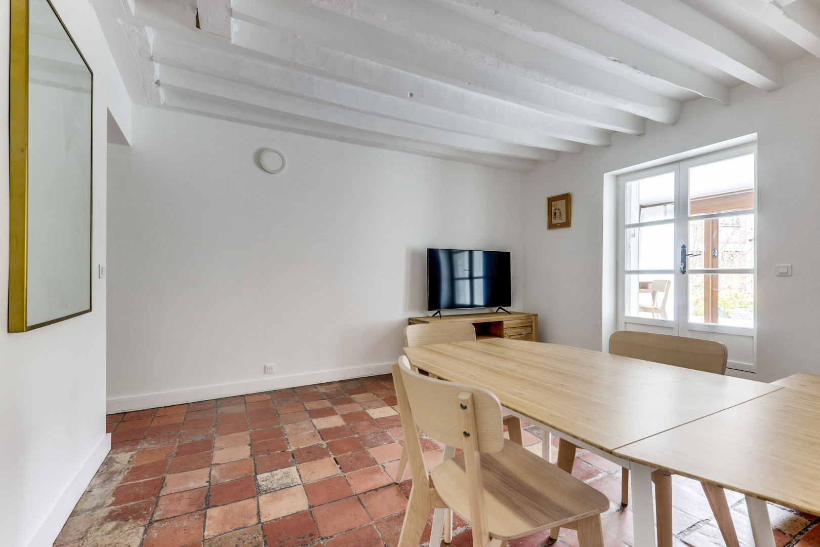 
                                                Location
                                                 Montmartre - Tertre 1 BD (loyer tout inclus)