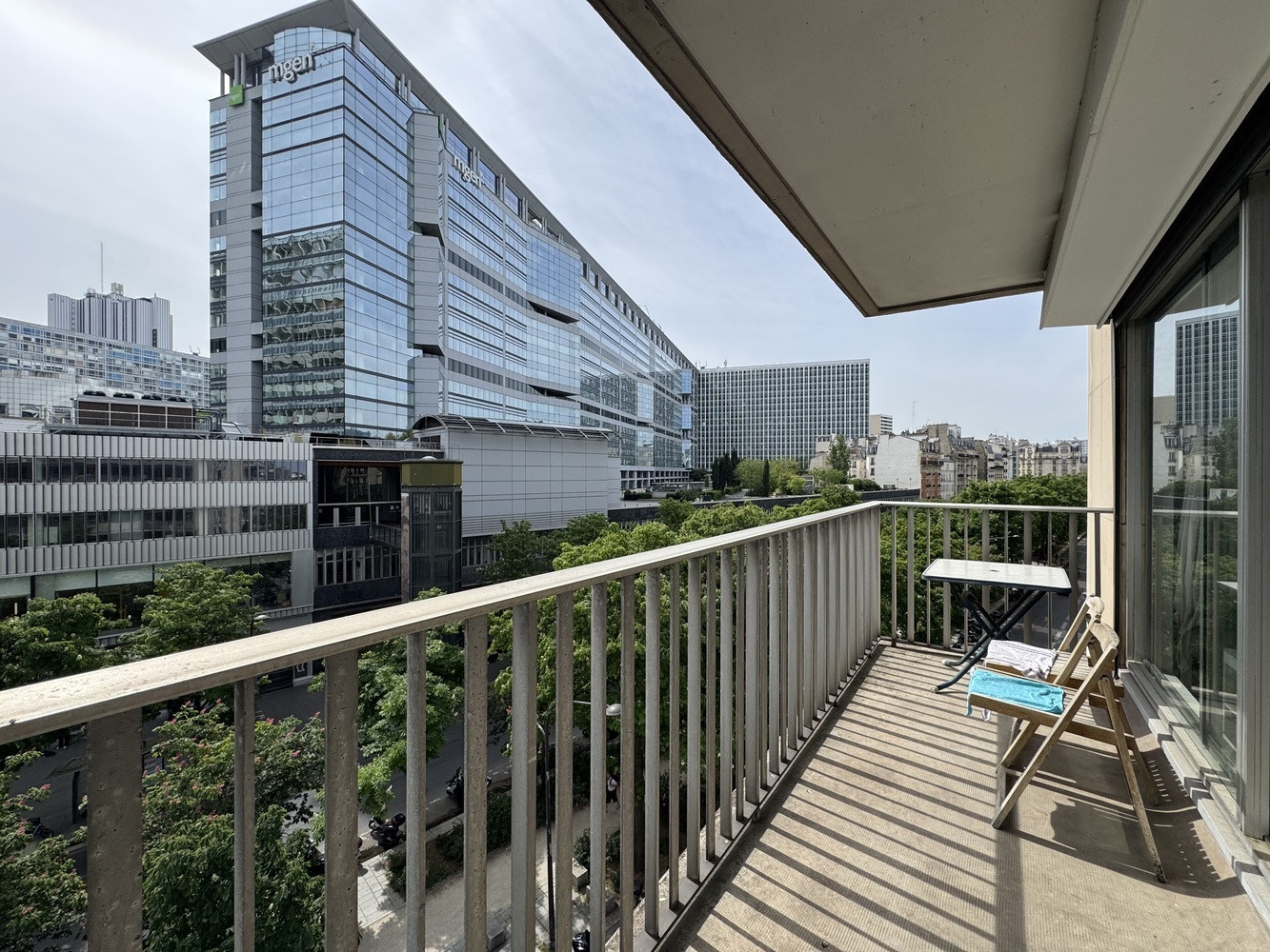 
                                                Location
                                                 MONTPARNASSE Grand Studio Meublé et terrasse