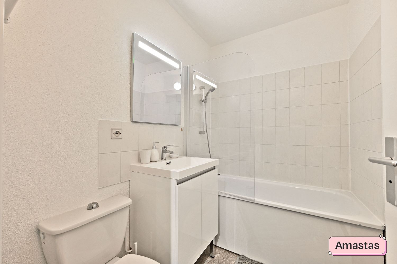 
                                                Location
                                                 Montpellier 34070 - Charmant Studio au cœur du quartier Arceaux