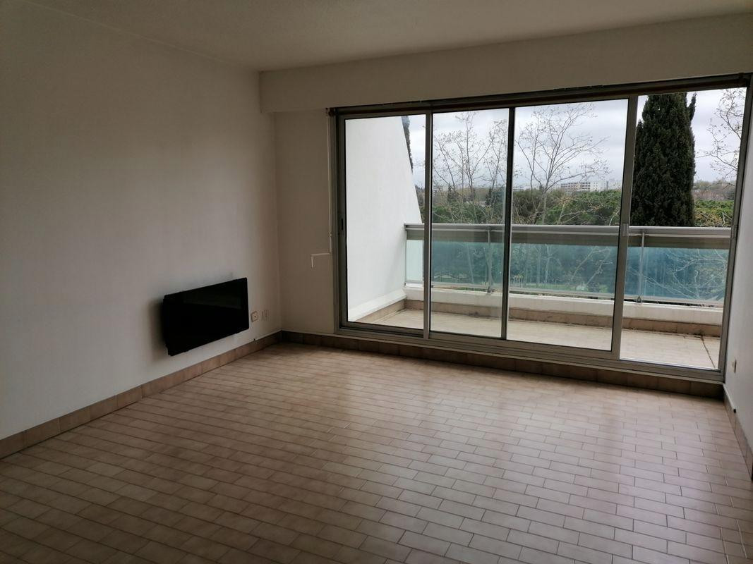 
                                                Location
                                                 MONTPELLIER Ouest - F2 avec parking à louer