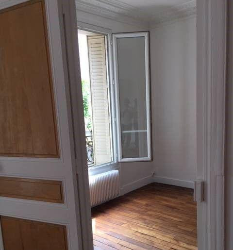 
                                                Location
                                                 Montrouge (92120)