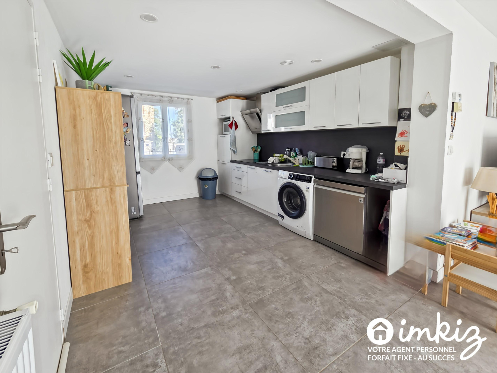 
                                                Vente
                                                 Montry - Maison 5 pièces avec jardin