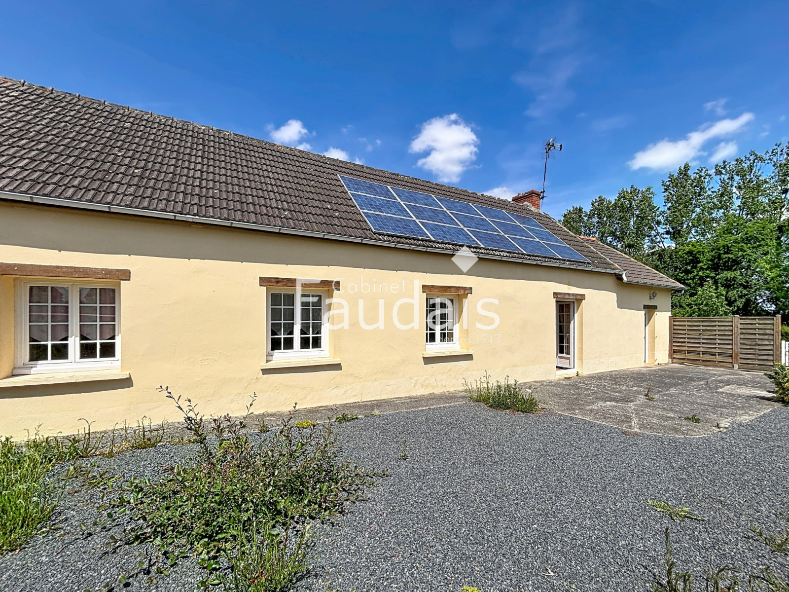 
                                                Vente
                                                 MOON-SUR-ELLE, Maison avec vie de plain-pied, 2 chambres