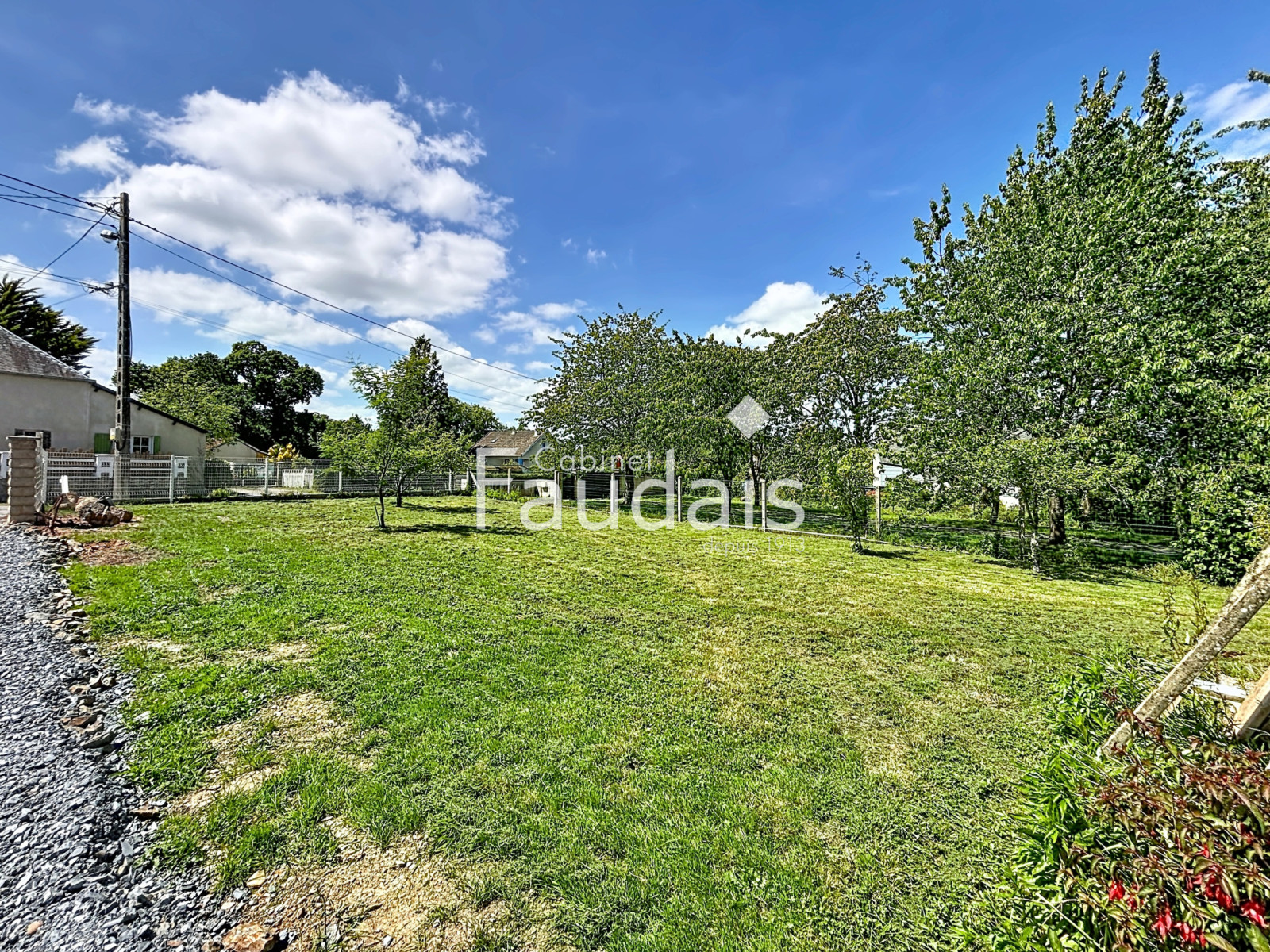 
                                                Vente
                                                 MOON-SUR-ELLE, Maison avec vie de plain-pied, 2 chambres