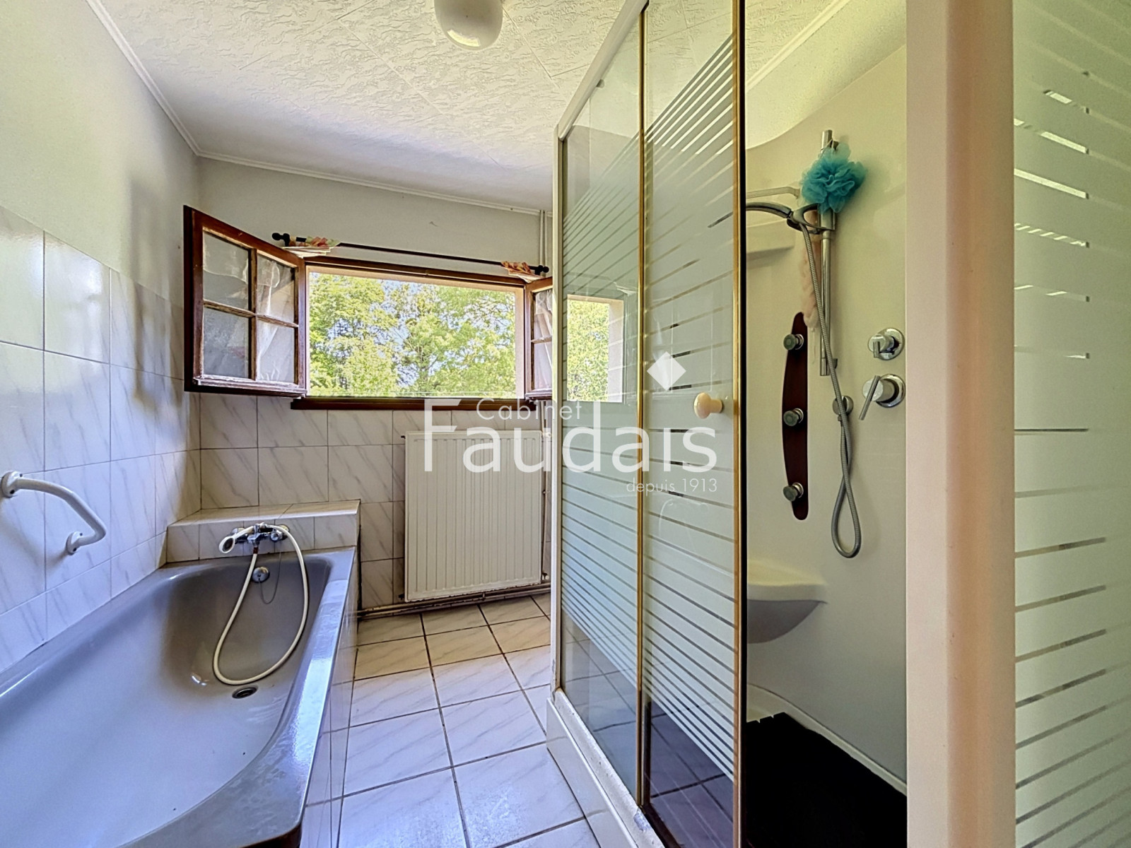 
                                                Vente
                                                 MOON-SUR-ELLE, Maison avec vie de plain-pied, 2 chambres