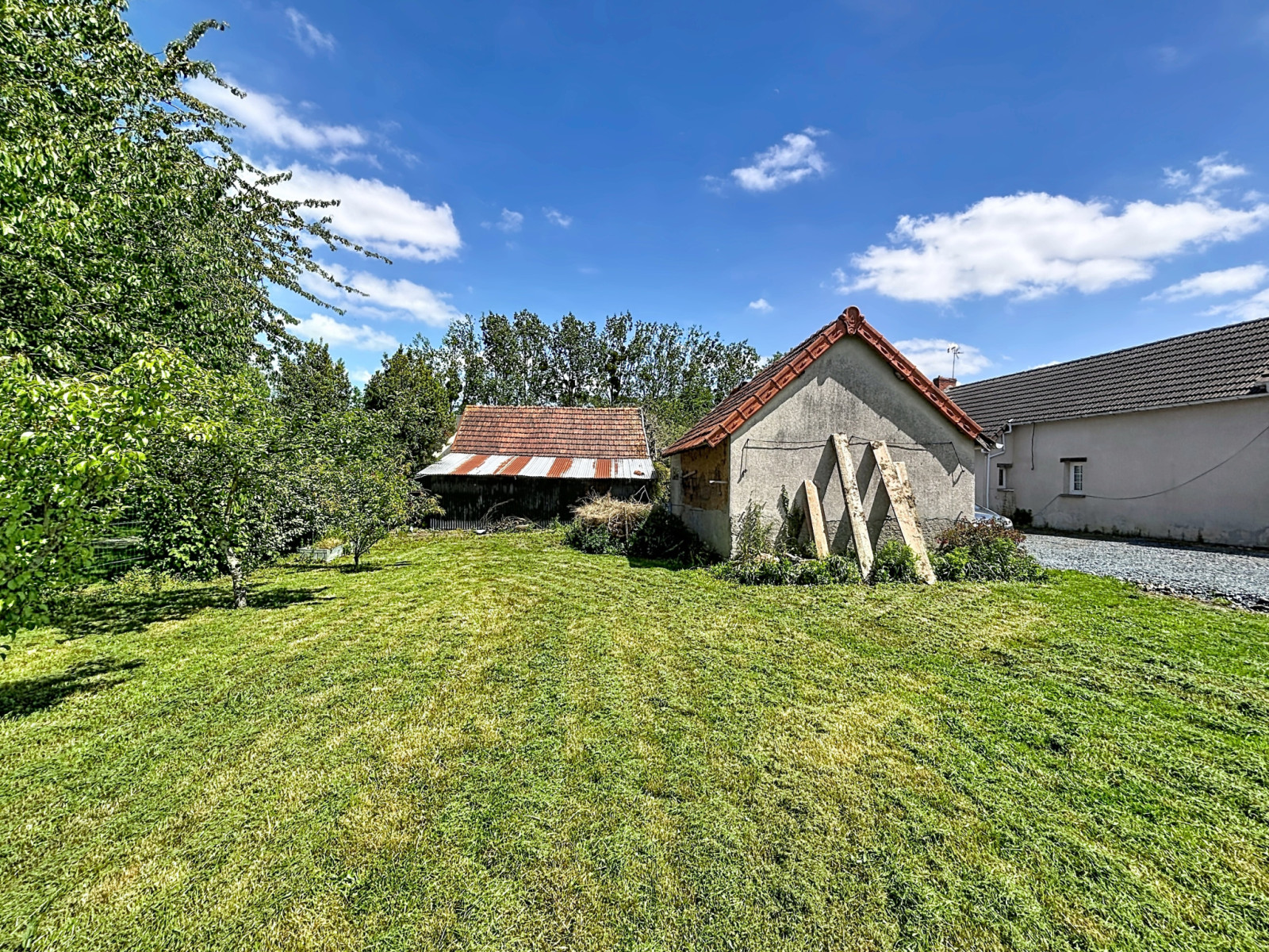 
                                                Vente
                                                 MOON-SUR-ELLE, Maison avec vie de plain-pied, 2 chambres