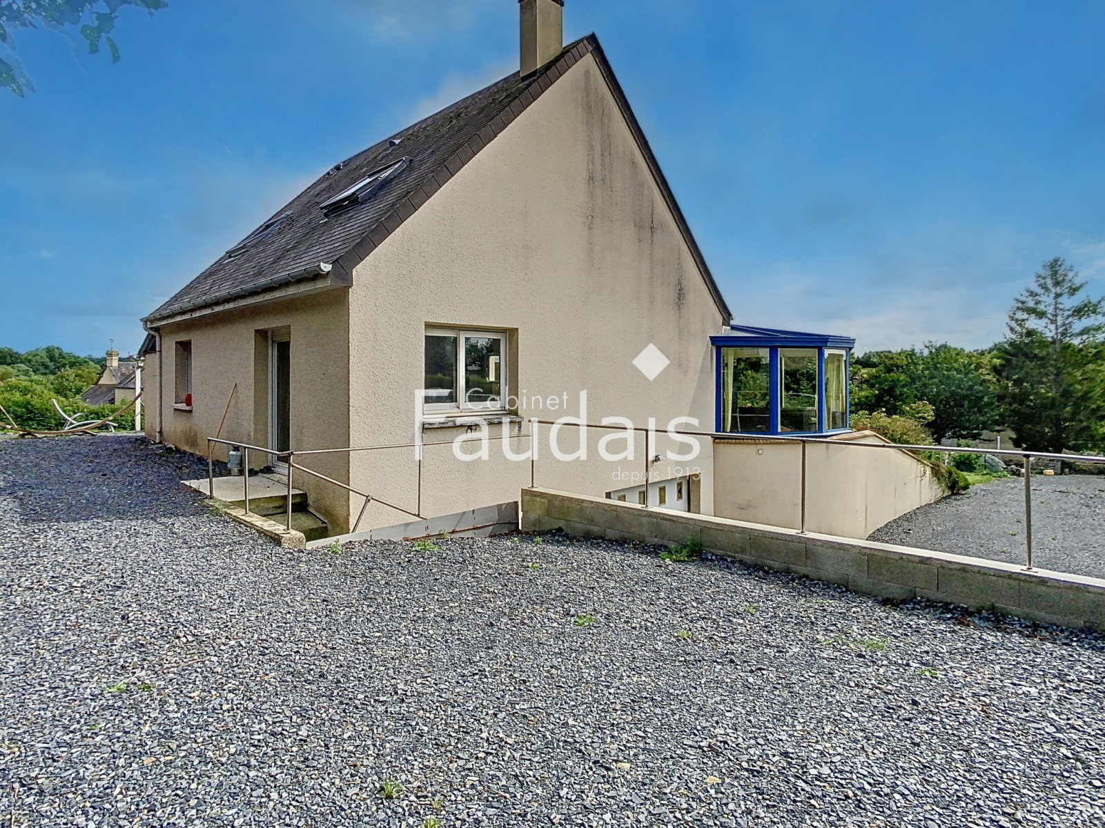 
                                                Vente
                                                 MOON-SUR-ELLE Maison de 122m2, 1600m2 de terrain