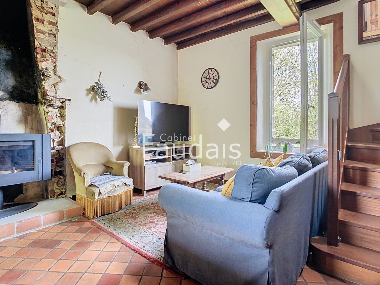 
                                                Vente
                                                 MOON-SUR-ELLE Maison en pierre avec 2.4ha