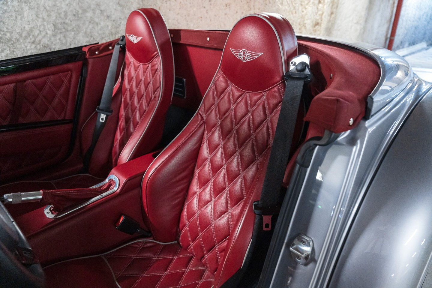 
                                                Voiture
                                                 Morgan Aero 8 Series 5 V8 4.8 367 - 1 of 160