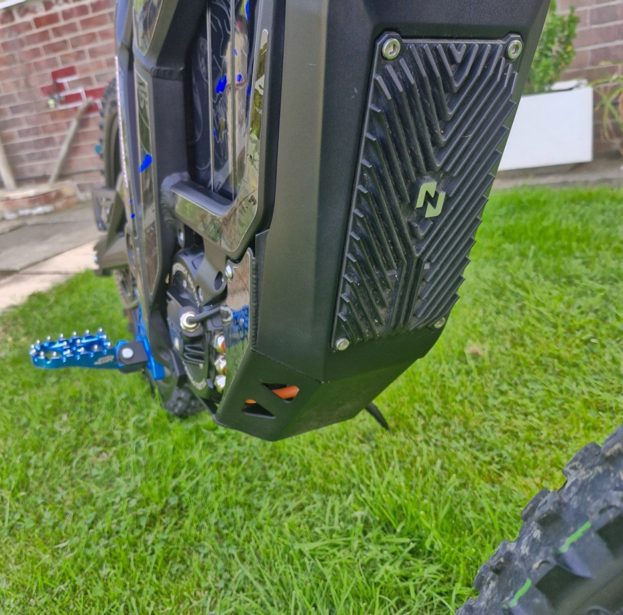 
                                                Sports
                                                 Moto cross Talaria Sting R Pro 72V Pro  2025