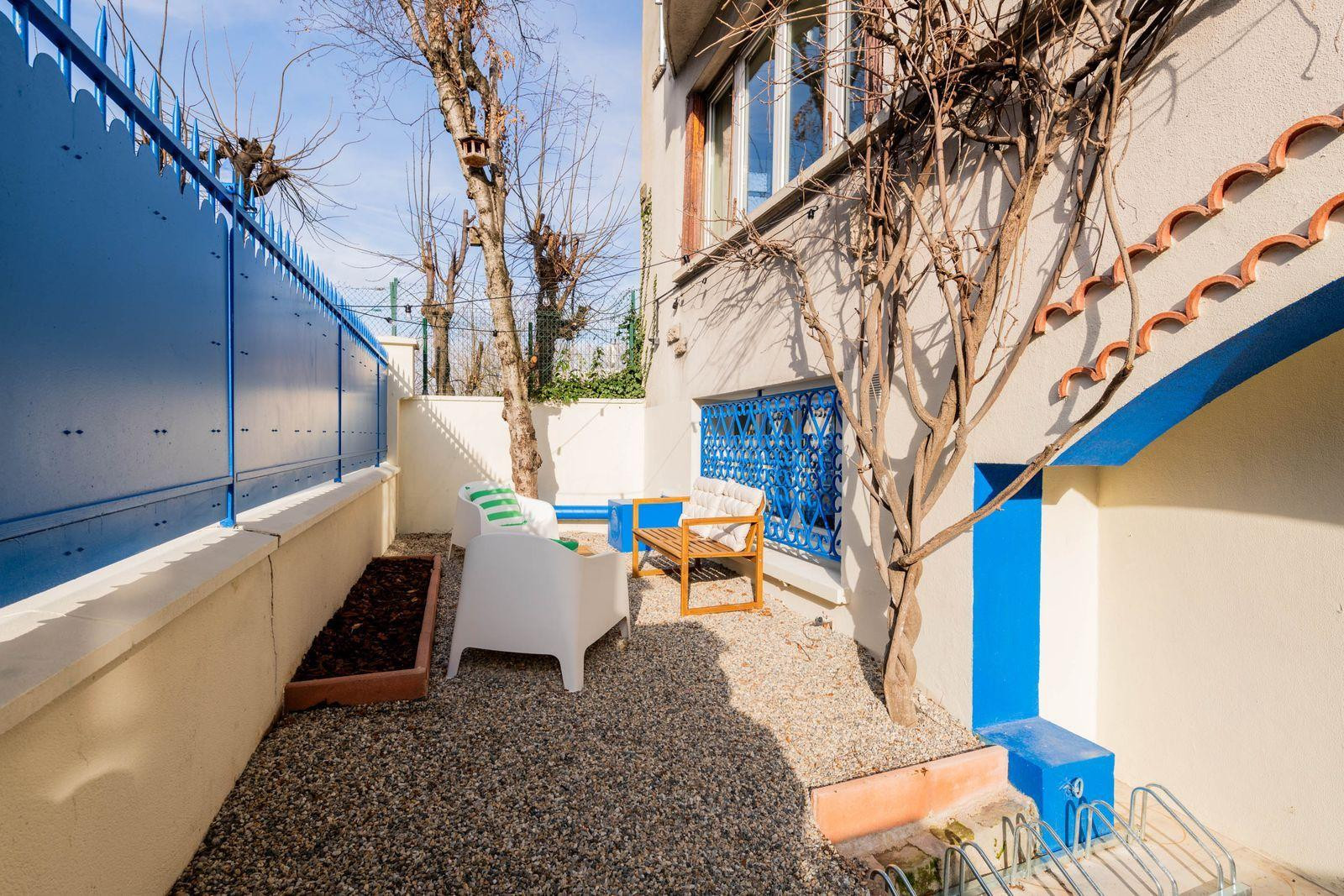 
                                                Location
                                                 Mouzaïa 10 - Premium Coliving House in Paris 19th
