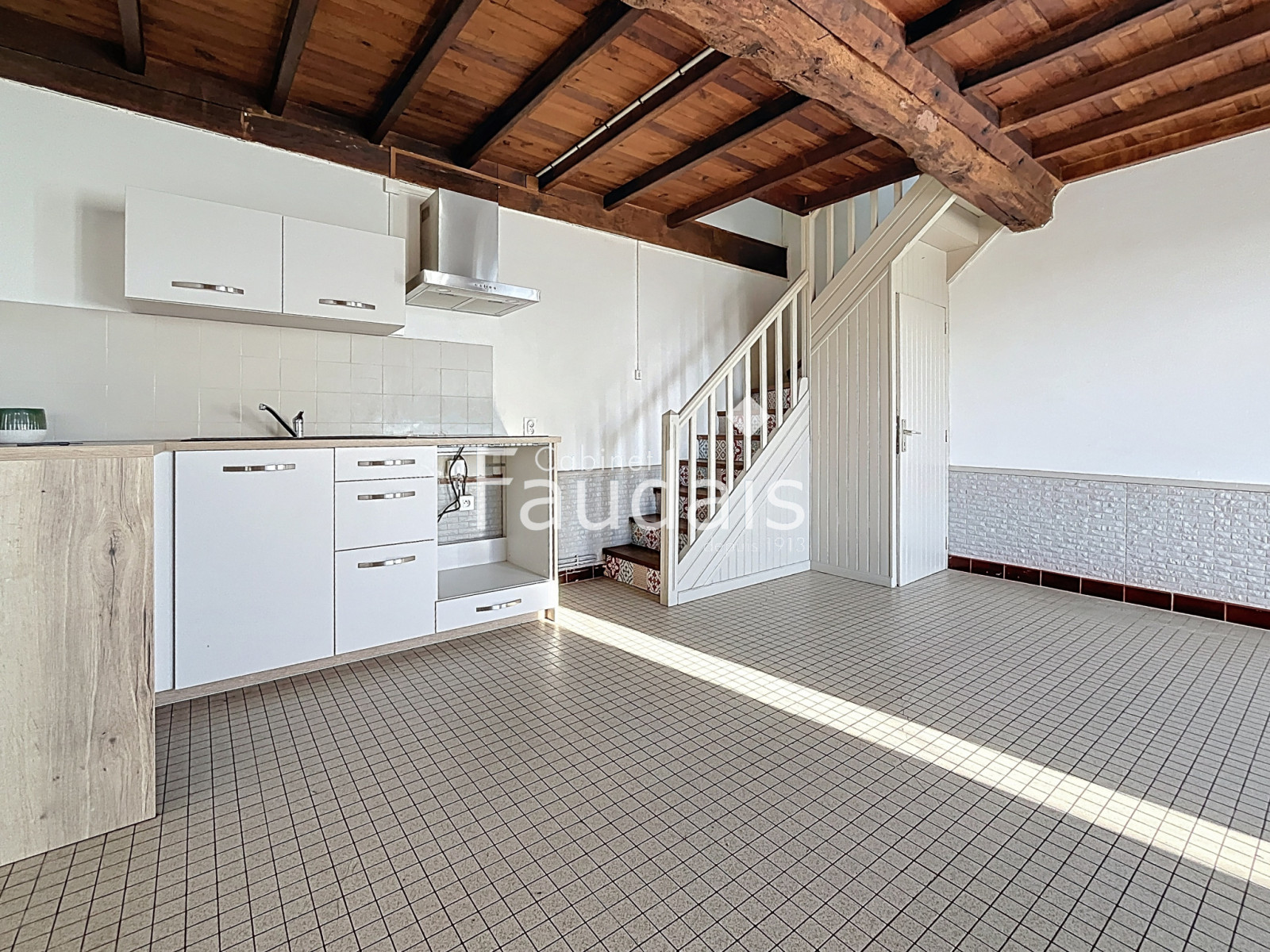 
                                                Vente
                                                 MOYON - Idéal 1ere acquisition