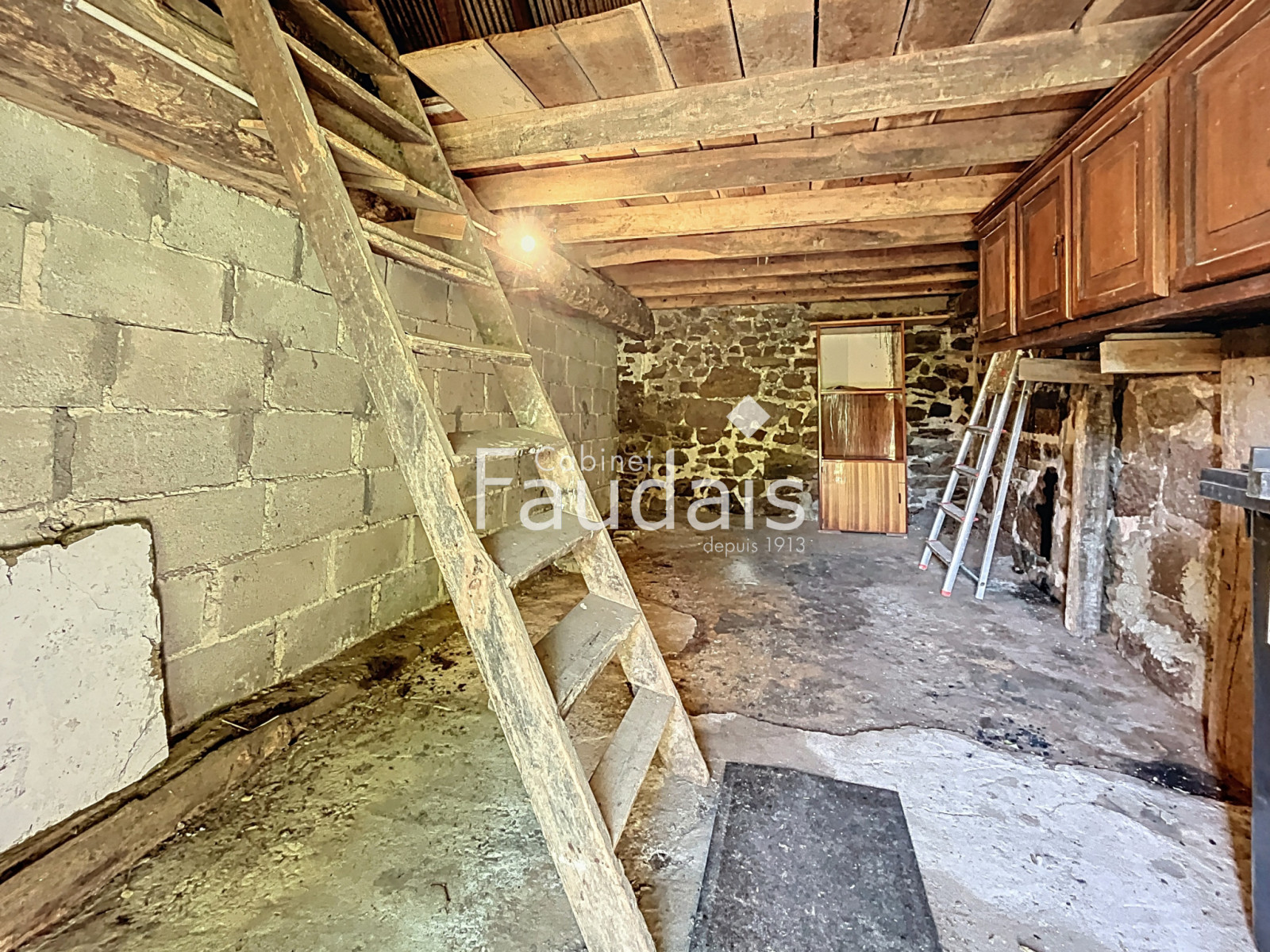 
                                                Vente
                                                 MOYON - Idéal 1ere acquisition