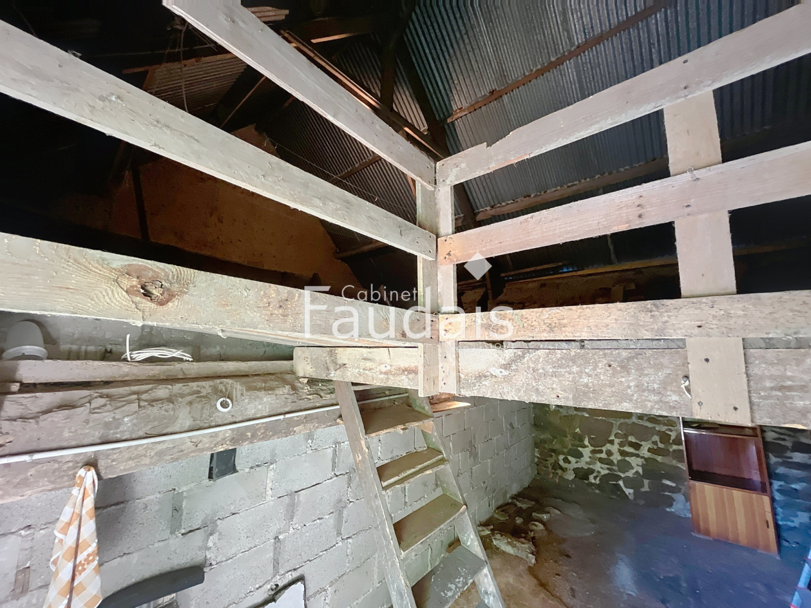 
                                                Vente
                                                 MOYON - Idéal 1ere acquisition