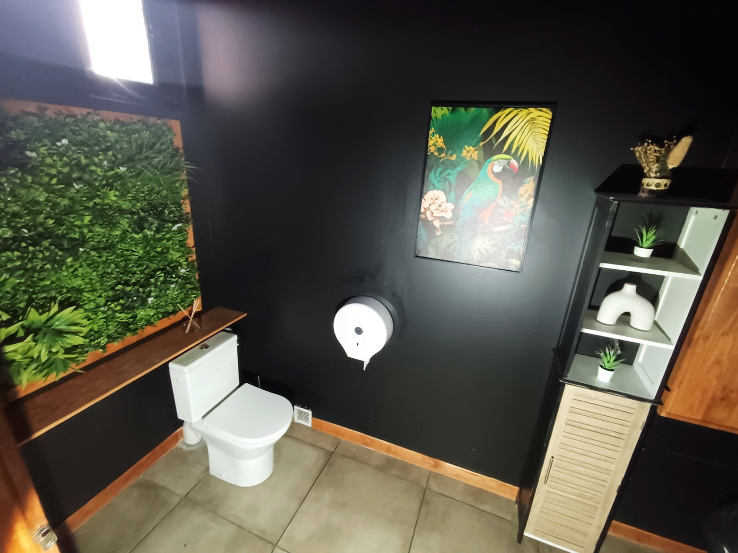 
                                                Vente
                                                 Murs commerciaux hyper centre deux caves Amiens