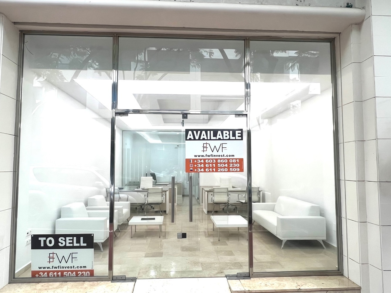 
                                                Vente
                                                 Murs de boutique 57m2 Puerto banus