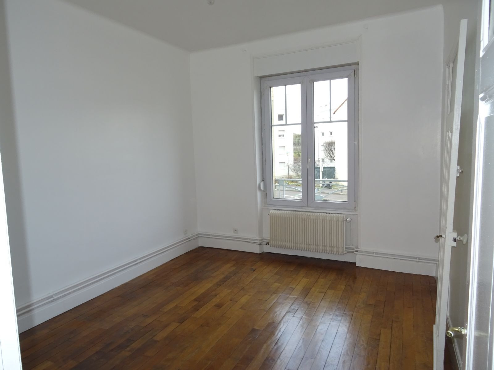 
                                                Location
                                                 NANCY, Appartement F 5